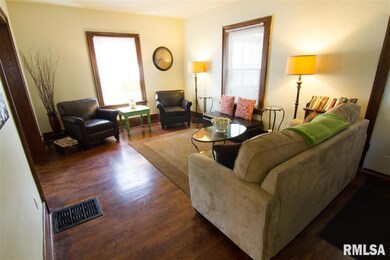 2127 Mound St, Davenport, IA 52803 - photo 5