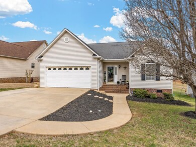 107 Stoneridge Dr, Gaffney, SC 29341 - photo 2