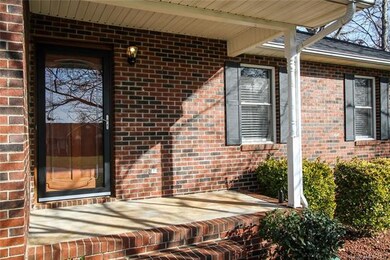 178 Doe Trail Ln, Statesville, NC 28625 - photo 2