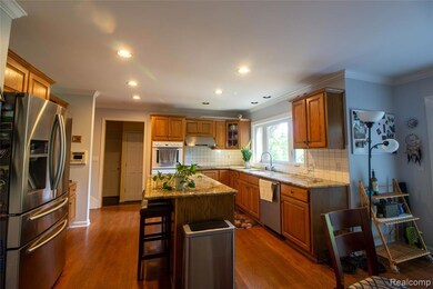 3066 Woodcreek Way, Bloomfield Hills, MI 48304 - photo 7