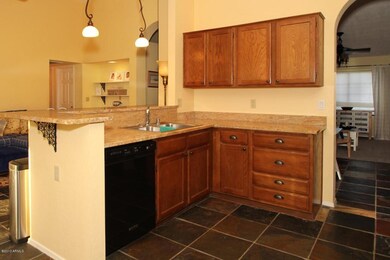 7134 S Jentilly Ln, Tempe, AZ 85283 - photo 6