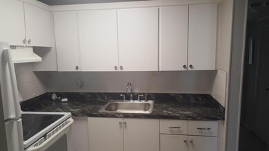 295 Camden M, West Palm Beach, FL 33417 - photo 7