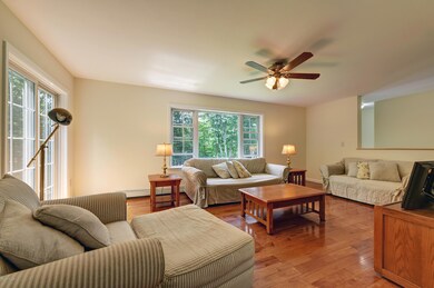 6-Living Room