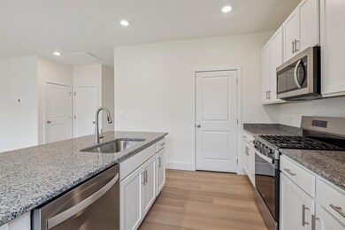 5098 Grist Ln, Morristown, TN 37813 - photo 4