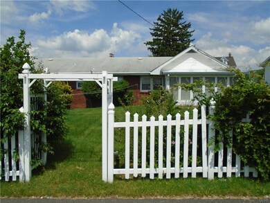 2318 S 3rd St, Allentown, PA 18103 - photo 4