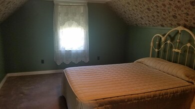 upstairs bedrm