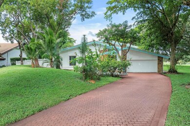 783 W Coco Plum Cir, Plantation, FL 33324 - photo 3