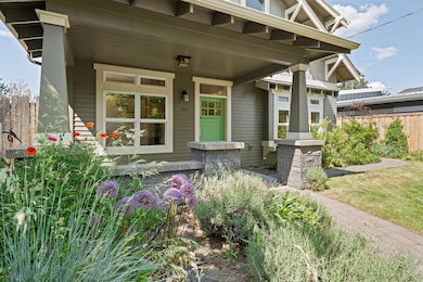 1244 NW Albany