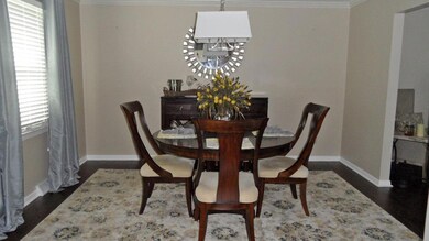 07-Dining Room