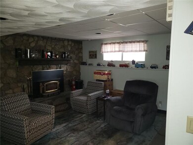 12 Apple Valley Pkwy, Greenville, RI 02828 - photo 2