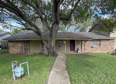 8208 Downe Dr, Fort Worth, TX 76108 - photo 2