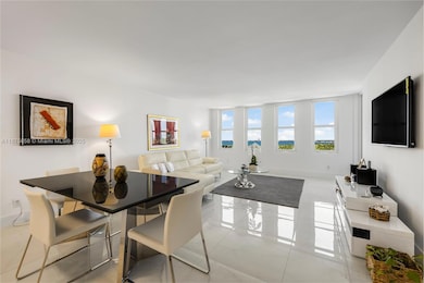 Carriage House Condo unit 1231, Miami Beach, FL 33140 - photo 4