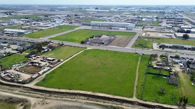 4865 E Jensen Ave, Fresno, CA 93725 - photo 4