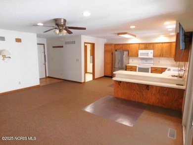 102 Meadowshire Dr, Mc Comb, OH 45858 - photo 6