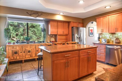 4 GOURMET KITCHEN_9294