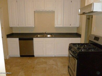 38th_Kitchen