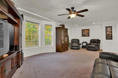 92 Dutton Hill Gray ME 04039-large-004-0