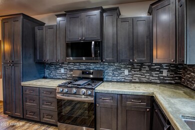 Kitchen (2)