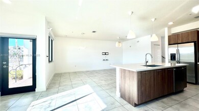 4670 NW 84th Ave unit 22, Doral, FL 33166 - photo 3