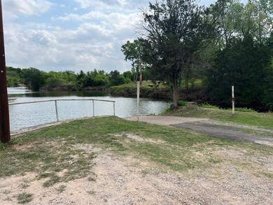 823 Arkansas River Dr, Granbury, TX 76048 - photo 6