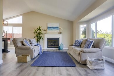 1639 Orange Blossom Way, Encinitas, CA 92024 - photo 4