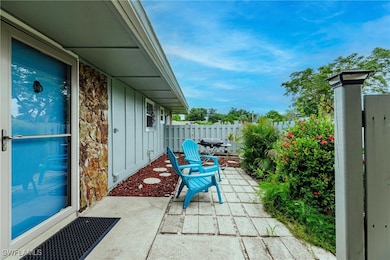 4261 Island Cir unit 1, Fort Myers, FL 33919 - photo 5