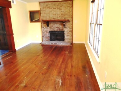 Livingroom/fireplace