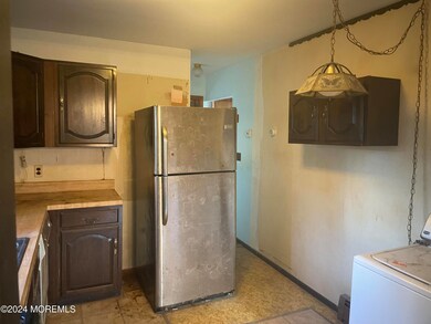 234 Maple Ln, Forked River, NJ 08731 - photo 4