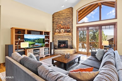 Living Room (4)
