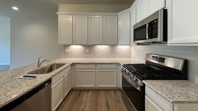 4268 Plum Village Cir unit 38, Monroe, MI 48161 - photo 2