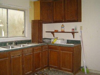 kitchen b