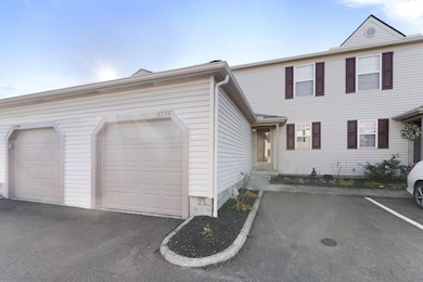 5725 Kilbury Ln unit 123C, Hilliard, OH 43026 - photo 2