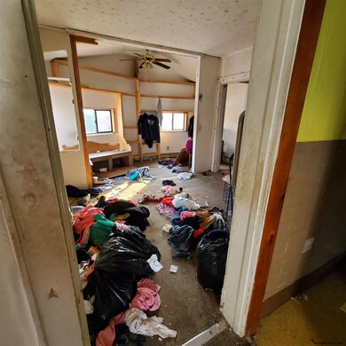 345 Duane Ave, Schenectady, NY 12307 - photo 4