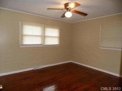 2755 Highland Dr, Lincolnton, NC 28092 - photo 5