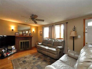 3 Ellen Rd, Woburn, MA 01801 - photo 2