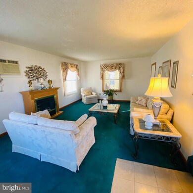 56 Pond Ln, Willingboro, NJ 08046 - photo 2