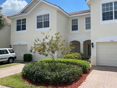 964 Hampton Cir unit 79, Naples, FL 34105 - photo 3
