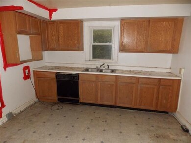 554 Davenport Rd, Harrodsburg, KY 40330 - photo 2