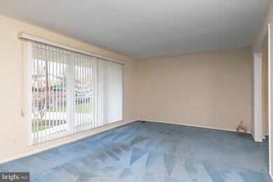 3306 Stonehall Dr, Beltsville, MD 20705 - photo 5