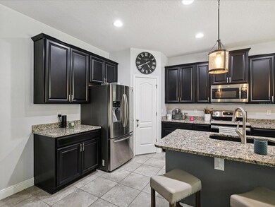 18628 Hunters Meadow Walk, Land O Lakes, FL 34638 - photo 7