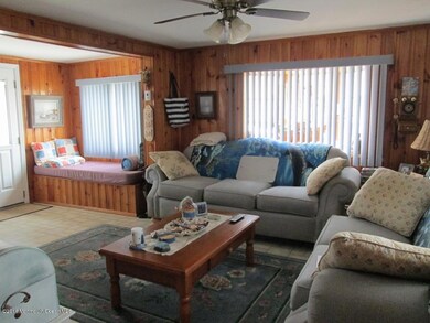 Living room 2