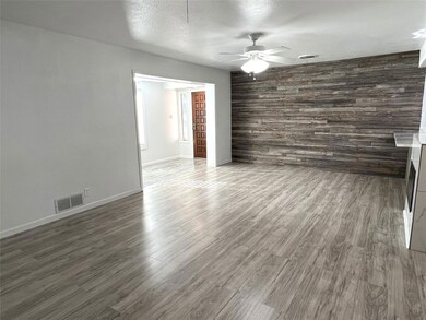 1032 Reed St, Hurst, TX 76053 - photo 6