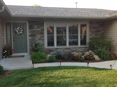 309 Concanneau Dr, La Porte, IN 46350 - photo 2