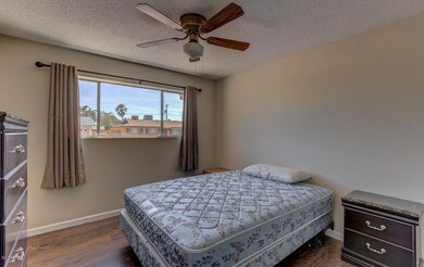 IMG_1223_4_5_6_7_8_9Interior01