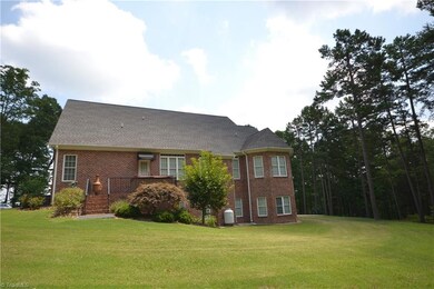 1569 Brownstone Hills Dr, Asheboro, NC 27205 - photo 3