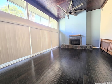 3103 Eisenhauer Rd unit J3, San Antonio, TX 78209 - photo 4