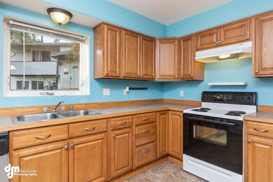 5401 E 38th Ct unit 4, Anchorage, AK 99508 - photo 3