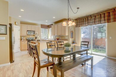 61554 Tall Tree Ct, Bend, OR 97702 - photo 7