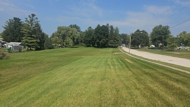 2050 Stratford Rd, West Bend, WI 53090 - photo 2