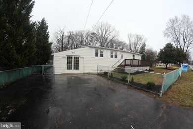 8716 Parkland St, Manassas, VA 20111 - photo 2